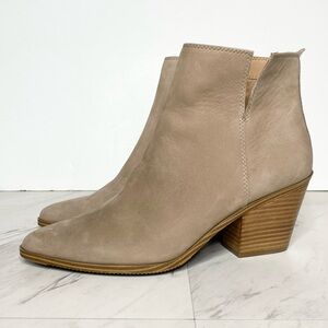 Blondo Noor Tan Nubuck Almond Toe Bootie 10M